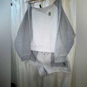 Victoria’s Secret On Point Gray Colorblock Sweatshirt & Shorts Set XL